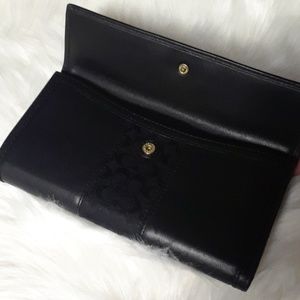 Coach Bags - Coach leather wallet black color Coach Bags - Coach leather wallet black color